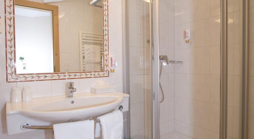 Vital - Und Wellnesshotel Hanneshof Filzmoos Habitación foto